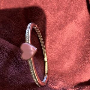 💗 18  k Gold Tone Love Pink Heart Charm bling Bracelet